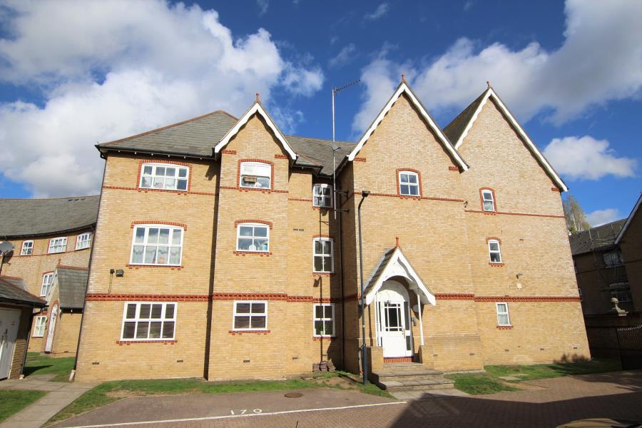 Chamberlayne Avenue, Wembley, HA9 8ST