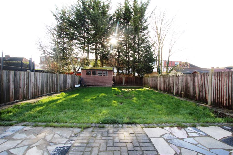 Christchurch Avenue, Kenton, HA3 8NB Salter McGuinness