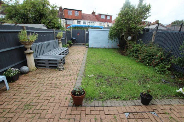 Darcy Gardens, Kenton, HA3 9JS Salter McGuinness