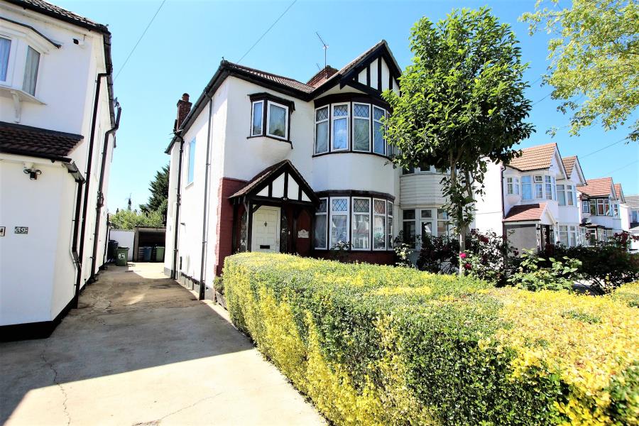 Larkfield Avenue, Kenton, HA3 8NQ