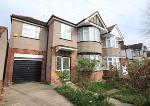 Kenton Lane, Kenton, HA3 8UE