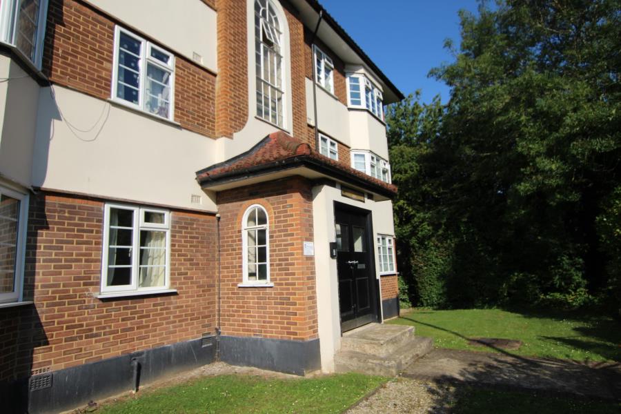 Kenton Lane, Kenton, HA3 7LF