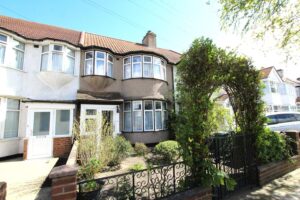 Ruskin Gardens, Harrow, HA3 9QE