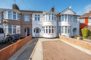 Grosvenor Crescent, Kingsbury, NW9 9DB