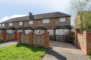 College Hill Road, Harrow Weald, HA3 7HF