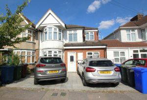 Kingshill Avenue, Kenton