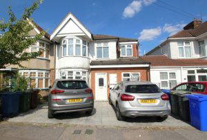 Kingshill Avenue, Kenton
